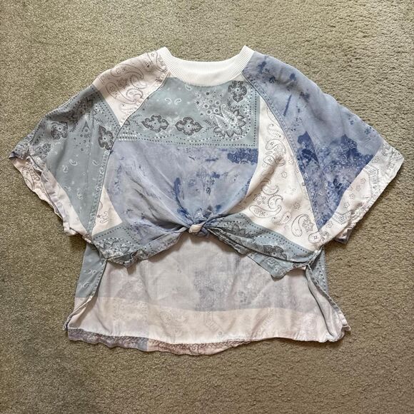 Urban Outfitters blue and white boxy cropped top - XS - Picture 1 of 3
